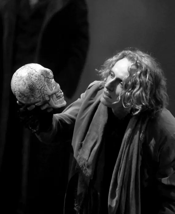 Hamlet — vue d’ensemble de la scénographie
